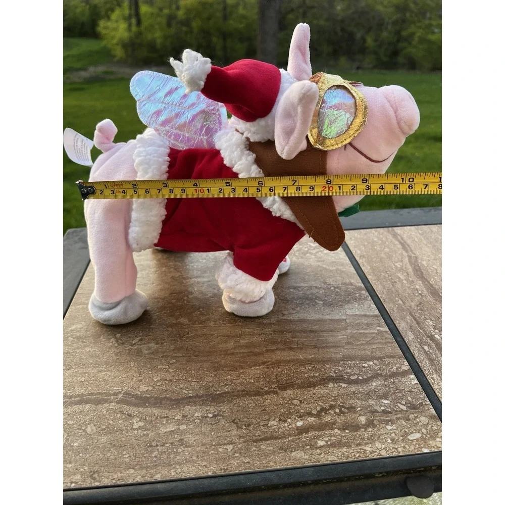 Gemmy Animated‎ Christmas Pig Dances And Sings 